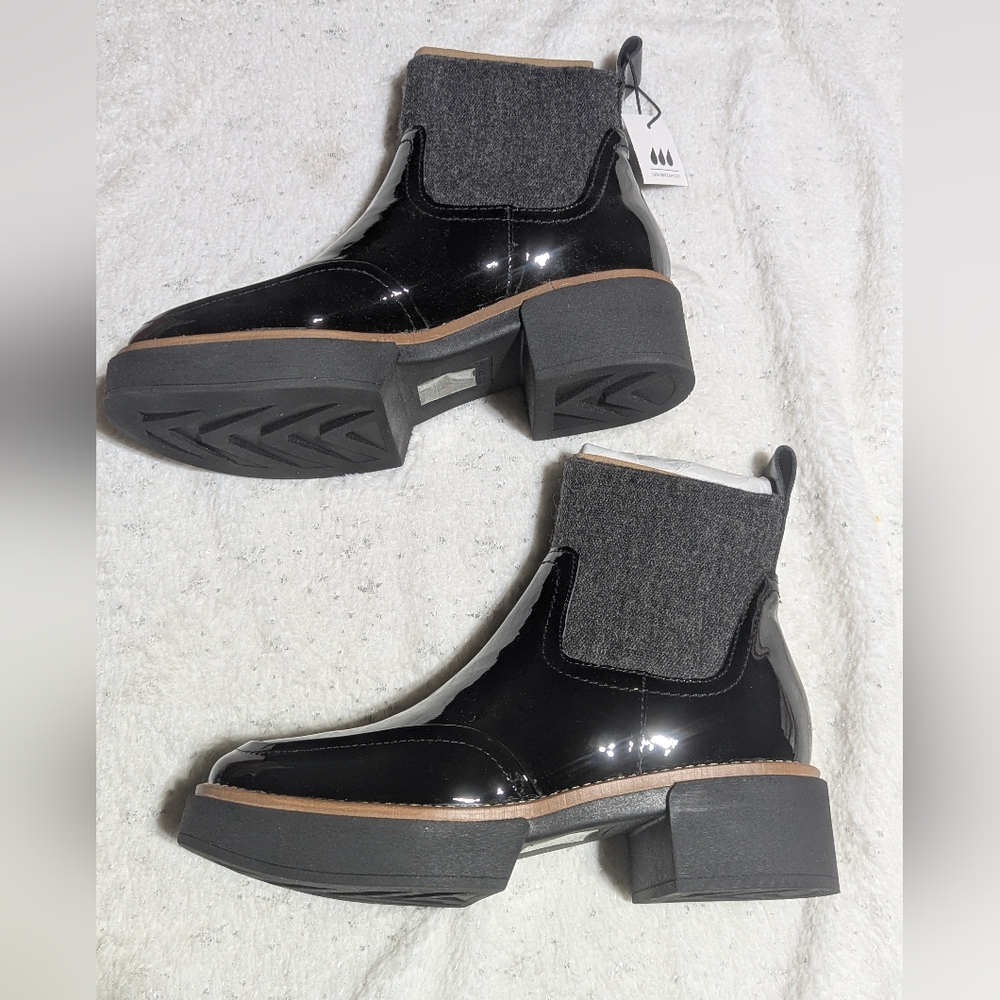 Dolce Vita Saline H2O Boots Sz 7 Black Patent Waterproof Chelsea